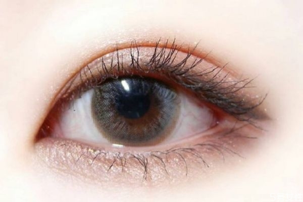 什么是黃金唯美重瞼術(shù)呢 黃金唯美重瞼術(shù)有什么作用呢 什么是黃金唯美重瞼術(shù)呢 黃金唯美重瞼術(shù)有什么作用呢