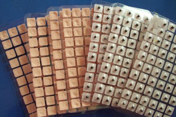 什么是耳穴埋豆 耳穴埋豆的注意事項 什么是耳穴埋豆 耳穴埋豆的注意事項