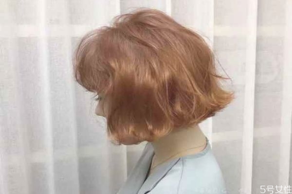 臟橘色頭發(fā)怎么調(diào)配 臟橘色染發(fā)調(diào)色技巧 臟橘色頭發(fā)怎么調(diào)配 臟橘色染發(fā)調(diào)色技巧