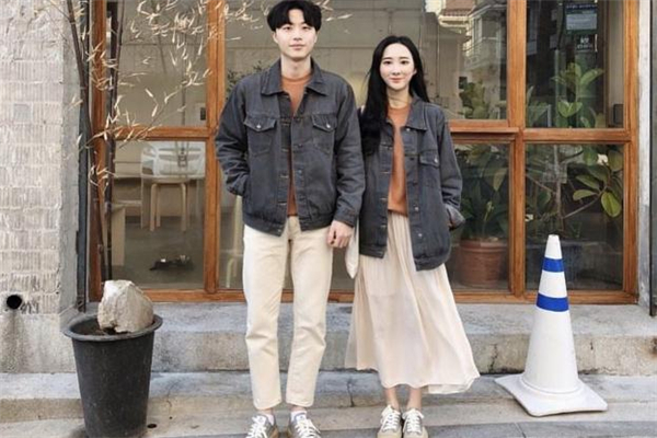 父母反對姐弟戀怎么辦 父母反對的姐弟戀還要堅持嗎 父母反對姐弟戀怎么辦 父母反對的姐弟戀還要堅持嗎