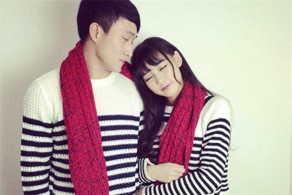 父母反對(duì)姐弟戀怎么辦 父母反對(duì)的姐弟戀還要堅(jiān)持嗎 父母反對(duì)姐弟戀怎么辦 父母反對(duì)的姐弟戀還要堅(jiān)持嗎