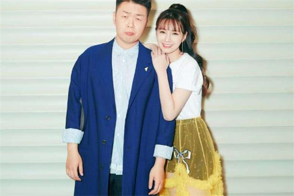 姐弟戀結(jié)婚過得幸福嗎 姐弟戀結(jié)婚后離婚率高嗎 姐弟戀結(jié)婚過得幸福嗎 姐弟戀結(jié)婚后離婚率高嗎