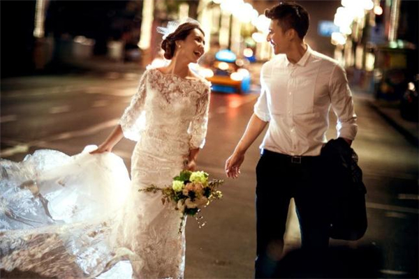 姐弟戀結(jié)婚過得幸福嗎 姐弟戀結(jié)婚后離婚率高嗎 姐弟戀結(jié)婚過得幸福嗎 姐弟戀結(jié)婚后離婚率高嗎