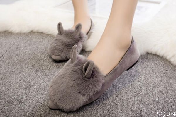 冰點(diǎn)脫毛可以脫腳毛嗎 冰點(diǎn)脫毛脫腳毛有什么特點(diǎn)呢 冰點(diǎn)脫毛可以脫腳毛嗎 冰點(diǎn)脫毛脫腳毛有什么特點(diǎn)呢