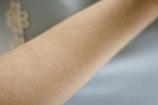 唇毛激光脫毛還會長嗎 激光脫毛痛嗎 唇毛激光脫毛還會長嗎 激光脫毛痛嗎