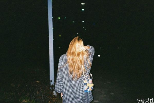 見家長應(yīng)該先見哪一方 見男方或者見女方的理由 見家長應(yīng)該先見哪一方 見男方或者見女方的理由