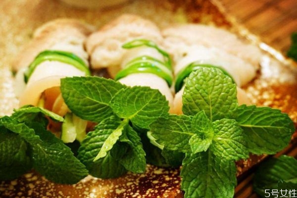 薄荷可以開(kāi)花嗎 薄荷對(duì)人體有什么好處呢 薄荷可以開(kāi)花嗎 薄荷對(duì)人體有什么好處呢