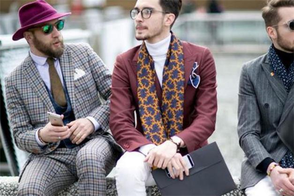 男人背什么包有品味 男人背什么包包有型 男人背什么包有品味 男人背什么包包有型