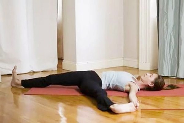 產(chǎn)后如何瘦腹 產(chǎn)后瘦腹瑜伽有哪些 產(chǎn)后如何瘦腹 產(chǎn)后瘦腹瑜伽有哪些