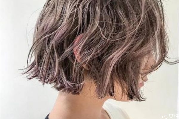 經(jīng)常梳頭發(fā)好嗎 多梳頭有助生發(fā)嗎 經(jīng)常梳頭發(fā)好嗎 多梳頭有助生發(fā)嗎