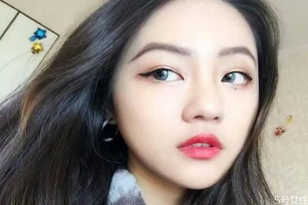 女人什么發(fā)型最減齡 弄這些發(fā)型才最減齡 女人什么發(fā)型最減齡 弄這些發(fā)型才最減齡