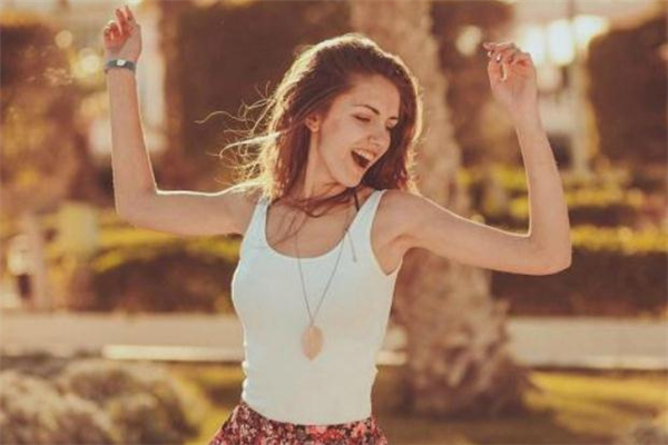 說(shuō)一個(gè)女孩子可愛(ài)是什么意思 為什么男生總說(shuō)女生可愛(ài) 說(shuō)一個(gè)女孩子可愛(ài)是什么意思 為什么男生總說(shuō)女生可愛(ài)