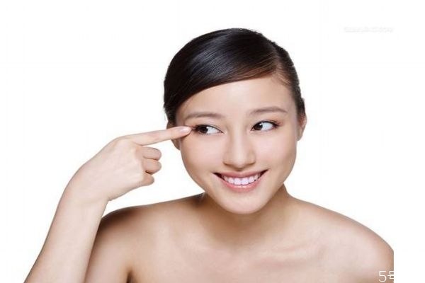 多大會有魚尾紋呢 魚尾紋可以怎么樣消除呢 多大會有魚尾紋呢 魚尾紋可以怎么樣消除呢