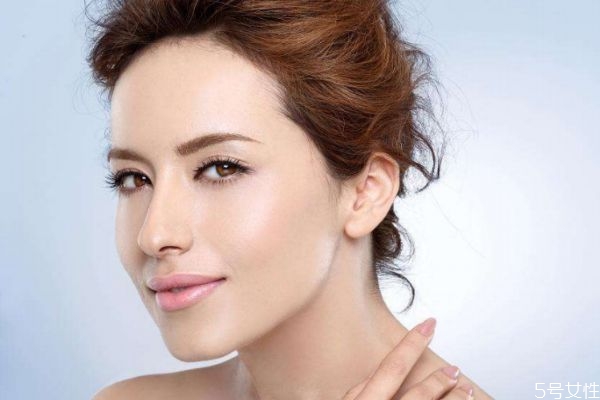 魚尾紋要怎樣淡化 魚尾紋要怎么食補(bǔ)