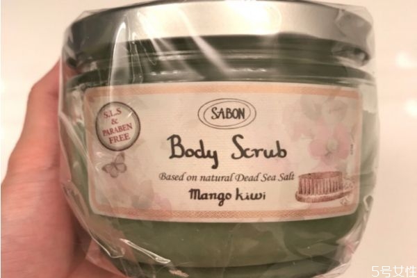 身體磨砂膏可以天天用嗎 身體磨砂膏多久用一次怎么用 身體磨砂膏可以天天用嗎 身體磨砂膏多久用一次怎么用