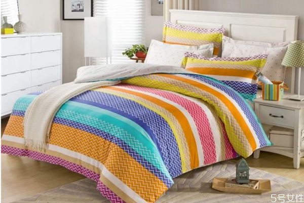 床單被罩一般多久換一次呢 長痘痘是否要勤換床單呢 床單被罩一般多久換一次呢 長痘痘是否要勤換床單呢