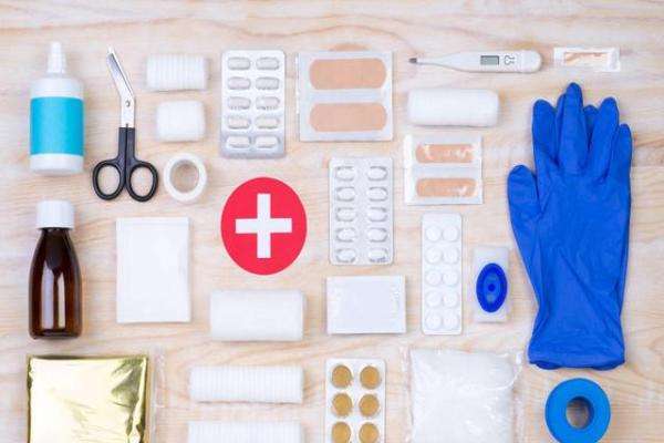 雙氧水為什么會(huì)起泡沫 雙氧水的泡沫要洗掉嗎 雙氧水為什么會(huì)起泡沫 雙氧水的泡沫要洗掉嗎