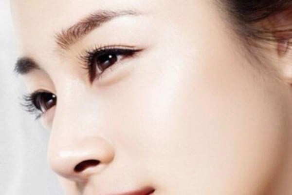 膨體隆鼻好嗎 硅膠和膨體隆鼻哪個(gè)好 膨體隆鼻好嗎 硅膠和膨體隆鼻哪個(gè)好