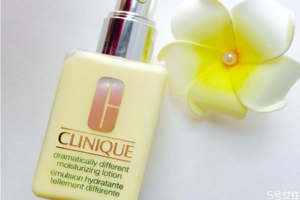 倩碧小黃油能當乳液嗎 倩碧黃油有什么功效 倩碧小黃油能當乳液嗎 倩碧黃油有什么功效