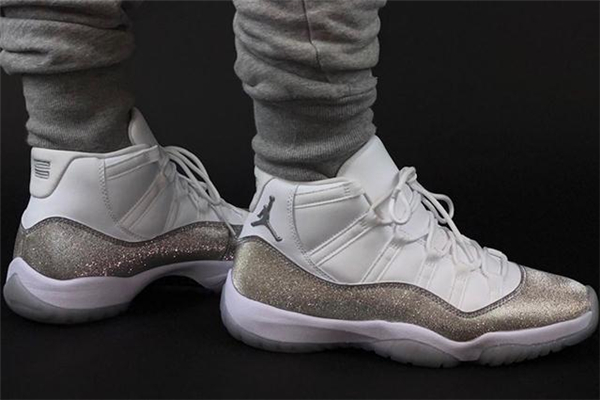 aj11滿天星什么時(shí)候發(fā)售 aj11滿天星多少錢 aj11滿天星什么時(shí)候發(fā)售 aj11滿天星多少錢