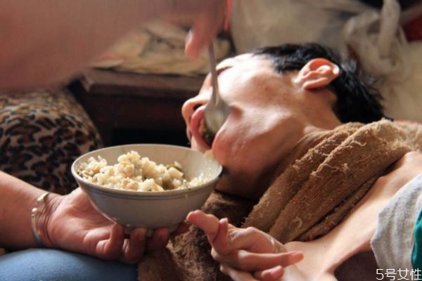 造成腦癱的原因有什么呢 為什么會患腦癱呢 造成腦癱的原因有什么呢 為什么會患腦癱呢