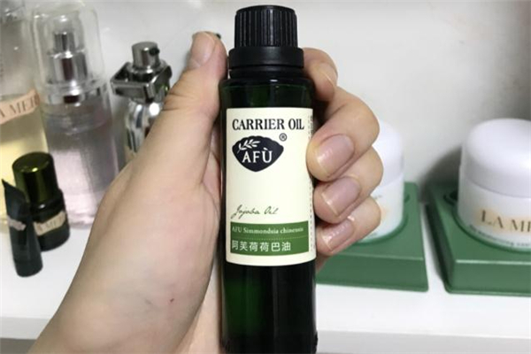 阿芙荷荷巴油如何鑒別真假 阿芙荷荷巴油真假對(duì)比 阿芙荷荷巴油如何鑒別真假 阿芙荷荷巴油真假對(duì)比