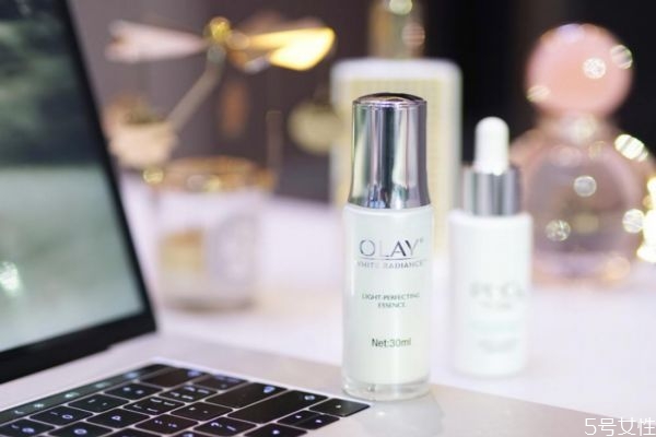 olay淡斑小白瓶白天可以用嗎 olay淡斑小白瓶使用順序 olay淡斑小白瓶白天可以用嗎 olay淡斑小白瓶使用順序