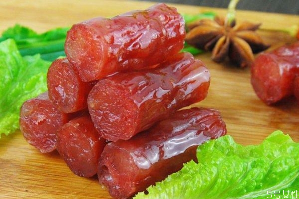 什么是臘腸呢 臘腸是怎么做的呢 什么是臘腸呢 臘腸是怎么做的呢