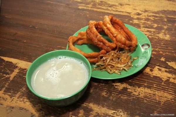 北京的豆汁是怎么做的 豆汁喝涼的還是熱的 北京的豆汁是怎么做的 豆汁喝涼的還是熱的