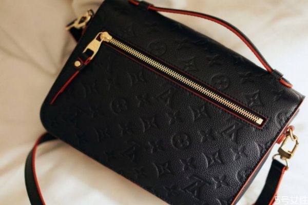 皮包包的保養(yǎng)方法有什么呢 皮包包應(yīng)該怎么保養(yǎng)呢 皮包包的保養(yǎng)方法有什么呢 皮包包應(yīng)該怎么保養(yǎng)呢