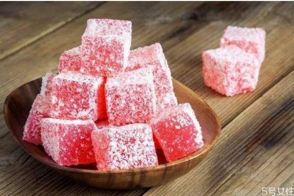 吃糖會牙齒松動嗎 吃糖的害處有什么呢 吃糖會牙齒松動嗎 吃糖的害處有什么呢