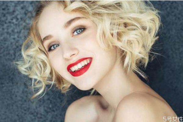 什么人不適合去角質(zhì) 去角質(zhì)注意事項(xiàng) 什么人不適合去角質(zhì) 去角質(zhì)注意事項(xiàng)