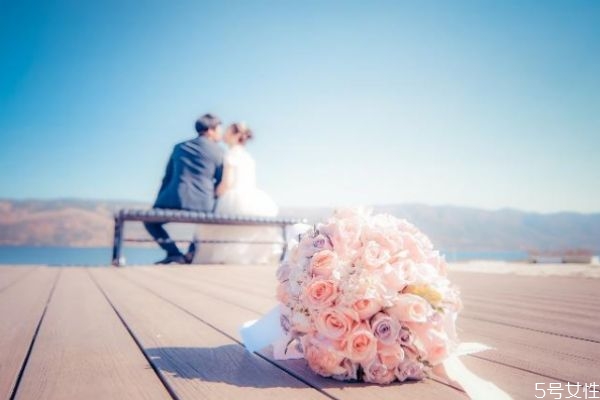 女人冷暴力的具體表現(xiàn) 女生冷暴力意味著什么 女人冷暴力的具體表現(xiàn) 女生冷暴力意味著什么