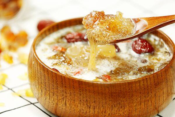 雪蛤和雪燕有什么區(qū)別 雪燕什么顏色最好 雪蛤和雪燕有什么區(qū)別 雪燕什么顏色最好