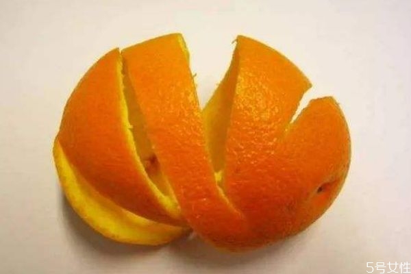 橙子皮可以吃嗎 橙子皮有什么作用呢 橙子皮可以吃嗎 橙子皮有什么作用呢