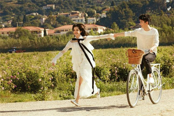 碰到喜歡的人該不該搭訕 碰到喜歡的人怎么搭訕 碰到喜歡的人該不該搭訕 碰到喜歡的人怎么搭訕