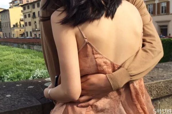 女生說你要對我負責什么意思 女生說要你對她負責的意思 女生說你要對我負責什么意思 女生說要你對她負責的意思