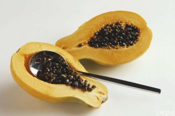 吃木瓜籽有什么好處呢 木瓜籽有什么營養(yǎng)價值呢 吃木瓜籽有什么好處呢 木瓜籽有什么營養(yǎng)價值呢