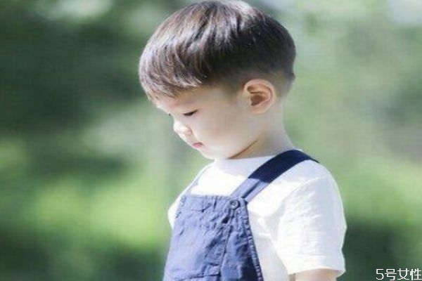 男生取什么名字好聽 男生取名有內(nèi)涵的 男生取什么名字好聽 男生取名有內(nèi)涵的