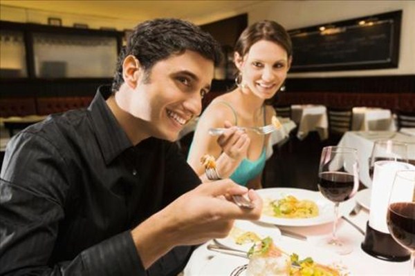 女方先見(jiàn)男方家長(zhǎng)好嗎 第一次見(jiàn)家長(zhǎng)送什么禮物好 女方先見(jiàn)男方家長(zhǎng)好嗎 第一次見(jiàn)家長(zhǎng)送什么禮物好