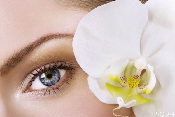 眼部護(hù)理有什么注意的呢 護(hù)理眼部的方法有什么呢 眼部護(hù)理有什么注意的呢 護(hù)理眼部的方法有什么呢