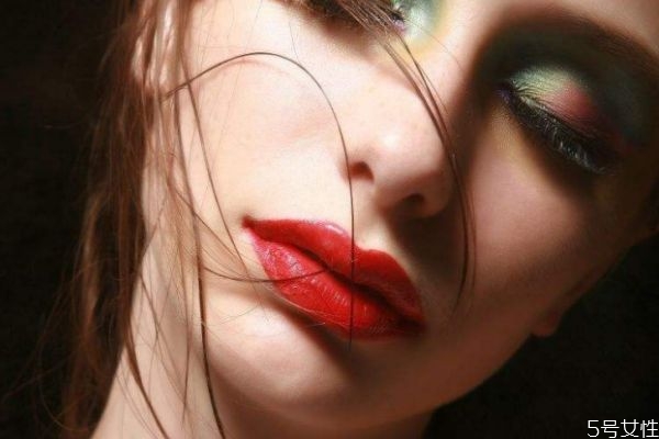 唇炎應(yīng)該怎么預(yù)防呢 唇炎預(yù)防的方法有什么呢 唇炎應(yīng)該怎么預(yù)防呢 唇炎預(yù)防的方法有什么呢