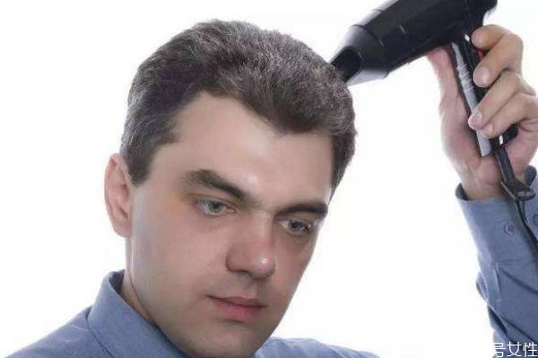 女生不能接受男生哪幾種習(xí)慣呢 最常見男生壞習(xí)慣有什么 女生不能接受男生哪幾種習(xí)慣呢 最常見男生壞習(xí)慣有什么