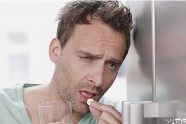 女生不能接受男生哪幾種習(xí)慣呢 最常見男生壞習(xí)慣有什么 女生不能接受男生哪幾種習(xí)慣呢 最常見男生壞習(xí)慣有什么