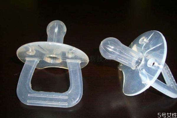 奶嘴多久清洗一次呢 清洗奶嘴的方法有什么呢 奶嘴多久清洗一次呢 清洗奶嘴的方法有什么呢