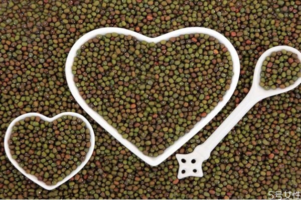 胎毒有哪些癥狀 如何去除胎毒 胎毒有哪些癥狀 如何去除胎毒