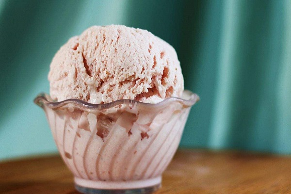 口腔潰瘍可以吃冰激凌嗎 吃冰激凌要注意什么 口腔潰瘍可以吃冰激凌嗎 吃冰激凌要注意什么