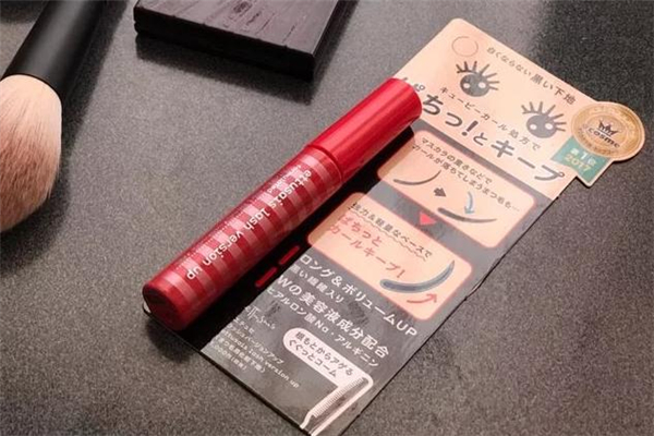 艾杜紗睫毛打底膏和kate哪個(gè)好-紅色還是黑色好用 艾杜紗睫毛打底膏和kate哪個(gè)好-紅色還是黑色好用