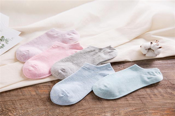 竹炭纖維襪子好嗎 竹炭纖維襪子該怎么挑選 竹炭纖維襪子好嗎 竹炭纖維襪子該怎么挑選