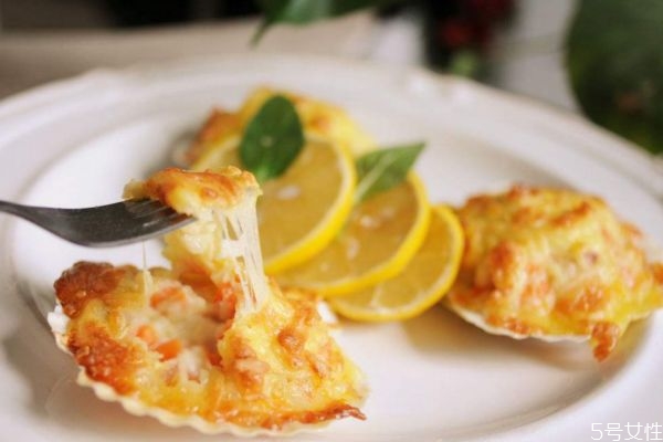 扇貝不能和什么一起吃呢 扇貝肉里面的黑東西能吃嗎 扇貝不能和什么一起吃呢 扇貝肉里面的黑東西能吃嗎